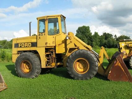 Ford loader.jpg. 