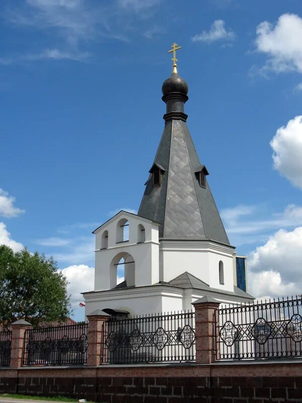Часовню матроны. Храм часовня матроны. храм матроны московской на мкаде. православный храм-часовня блаженной матроны московской. храм святой праведной блаженной матроны подворье мкад.