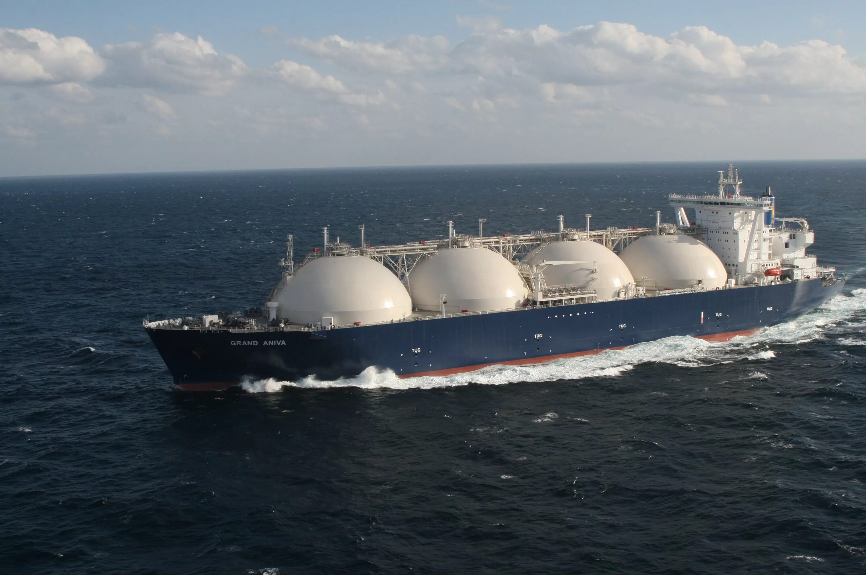 Сжиженный природный газ. Танкер-газовоз «гранд анива». Lng (liquefied natural gas carrier) судно. Сжиженный природный газ ямал. Сжиженный газ спг.