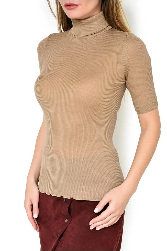 Мужская водолазка бежевого цвета. Бежевая водолазка. Бежевая водолводолазка. Водолазка бежевая теплая. Телесная водолазка.