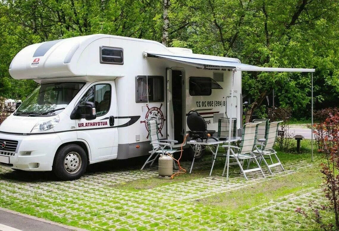 Что значит кемпер. Автодом morelo palace 93 mb. camper автодом. ларгус автодом кемпер. автодом motorhome.