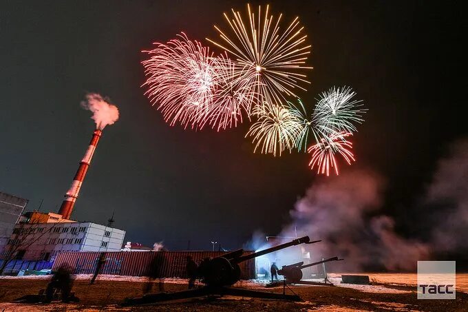 Прямая трансляция салюта в санкт петербурге сейчас. Салют фото. салют 9 мая в санкт петербурге. пиротехника фото.