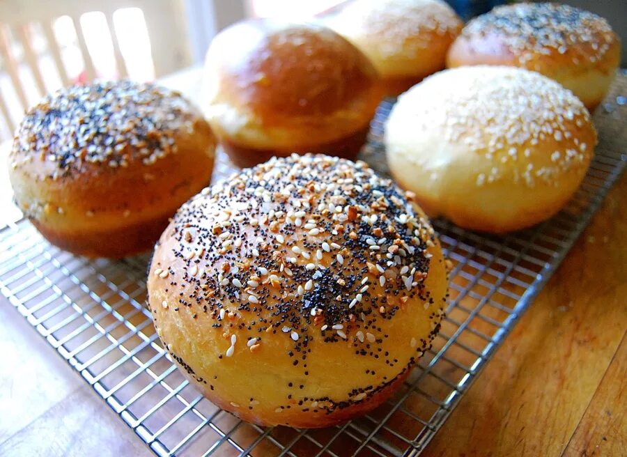 бриошь булочка бриош. бриош французская выпечка. булочка бриош. французские булочки бриошь. бриош французская выпечка.