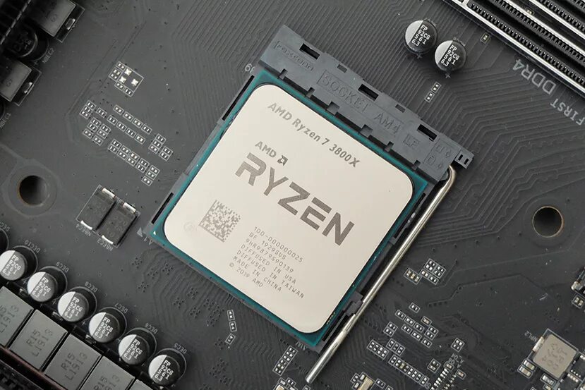 Ryzen 7 7840hs купить. Ryzen 7 3800x. Процессор AMD Ryzen 7 3800x OEM. Процессор AMD x8 r7-3800x Tray. Процессор AMD Ryzen 7 3800x Box.