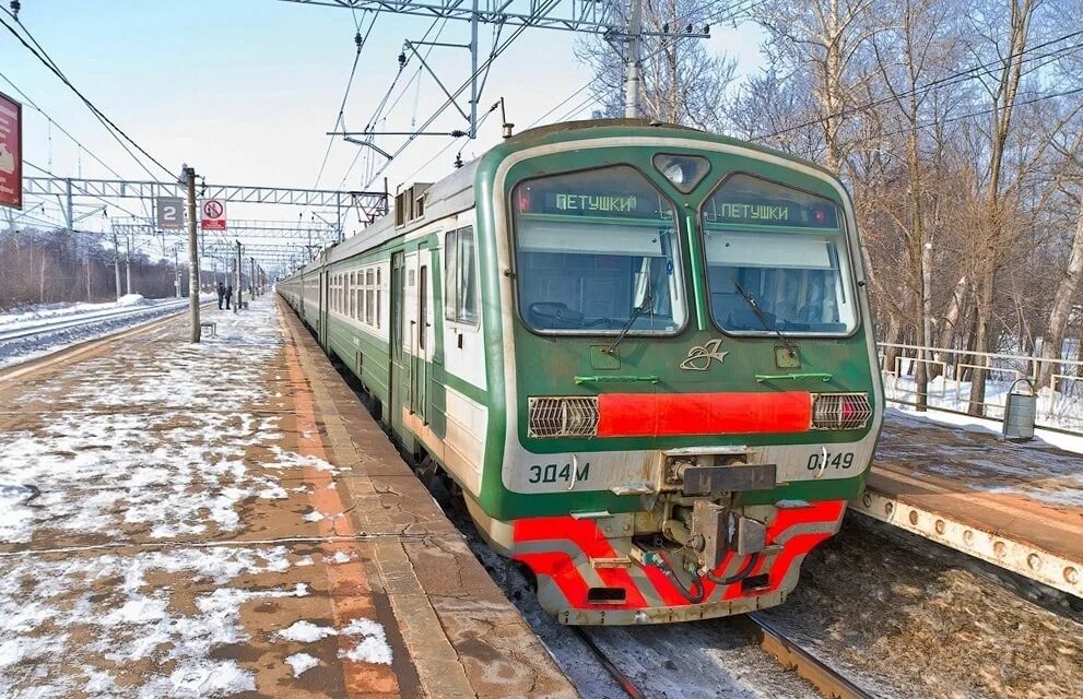 Электрички москва рабочая. Эд4м 0349. Электропоезд эд4м Горьковское направление. Электричка Москва Петушки.