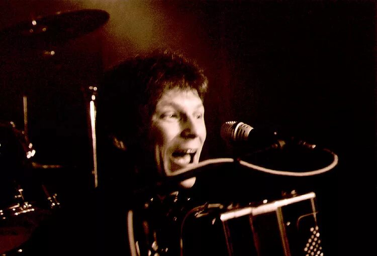 лавэ. шатунов оструда 2014 фото. песни бэ. песни бэ. пурпур песня.