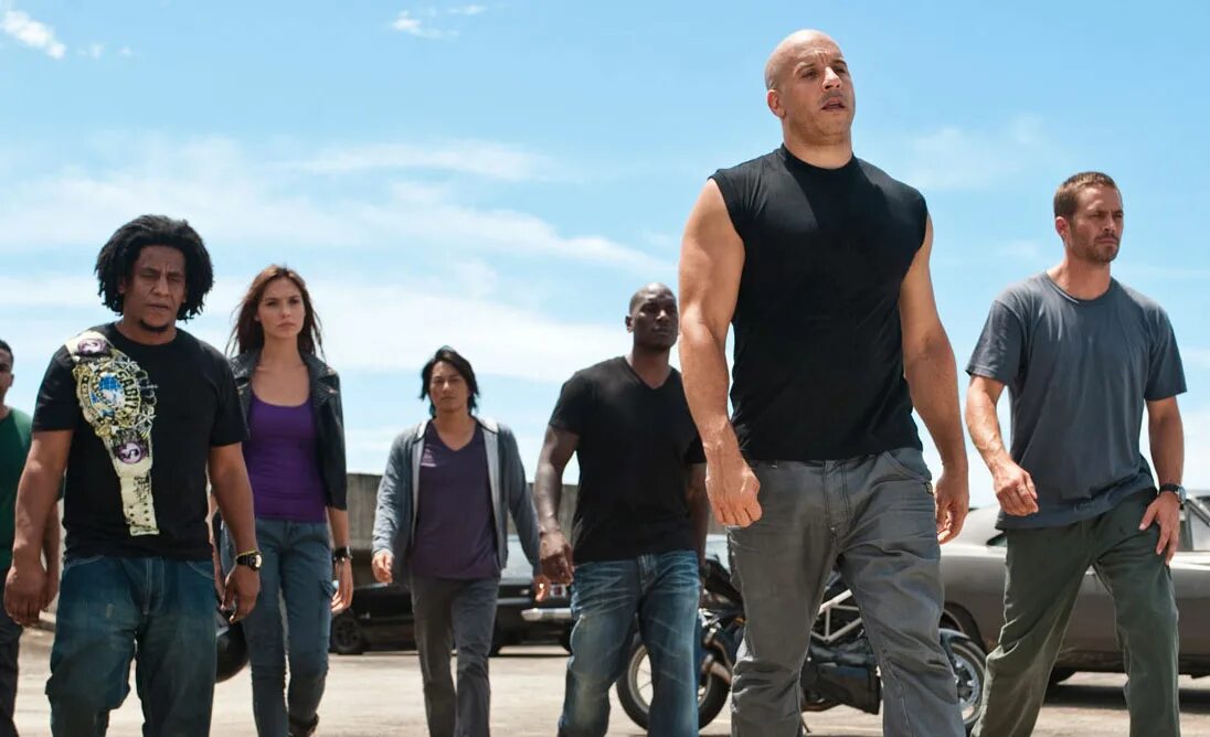 Форсаж 5 7. Форсаж fast and Furious. Форсаж 5 (2011) fast Five. Форсаж Рио де Жанейро. Вин дизель Форсаж 10.