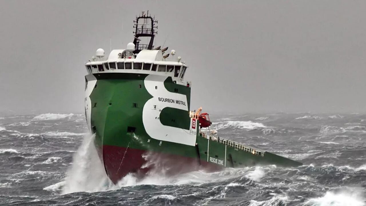 Обводы корабля x bow. Ship bow. Ship bow. Ulstein x-bow. Суда с инверсным носом x-bow.