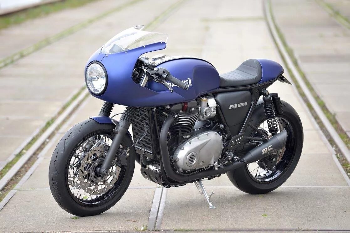 Триумф тракстон. Triumph thruxton 1200. triumph thruxton 1200 cc. мотоцикл триумф тракстон 1200. triumph thruxton 2025.