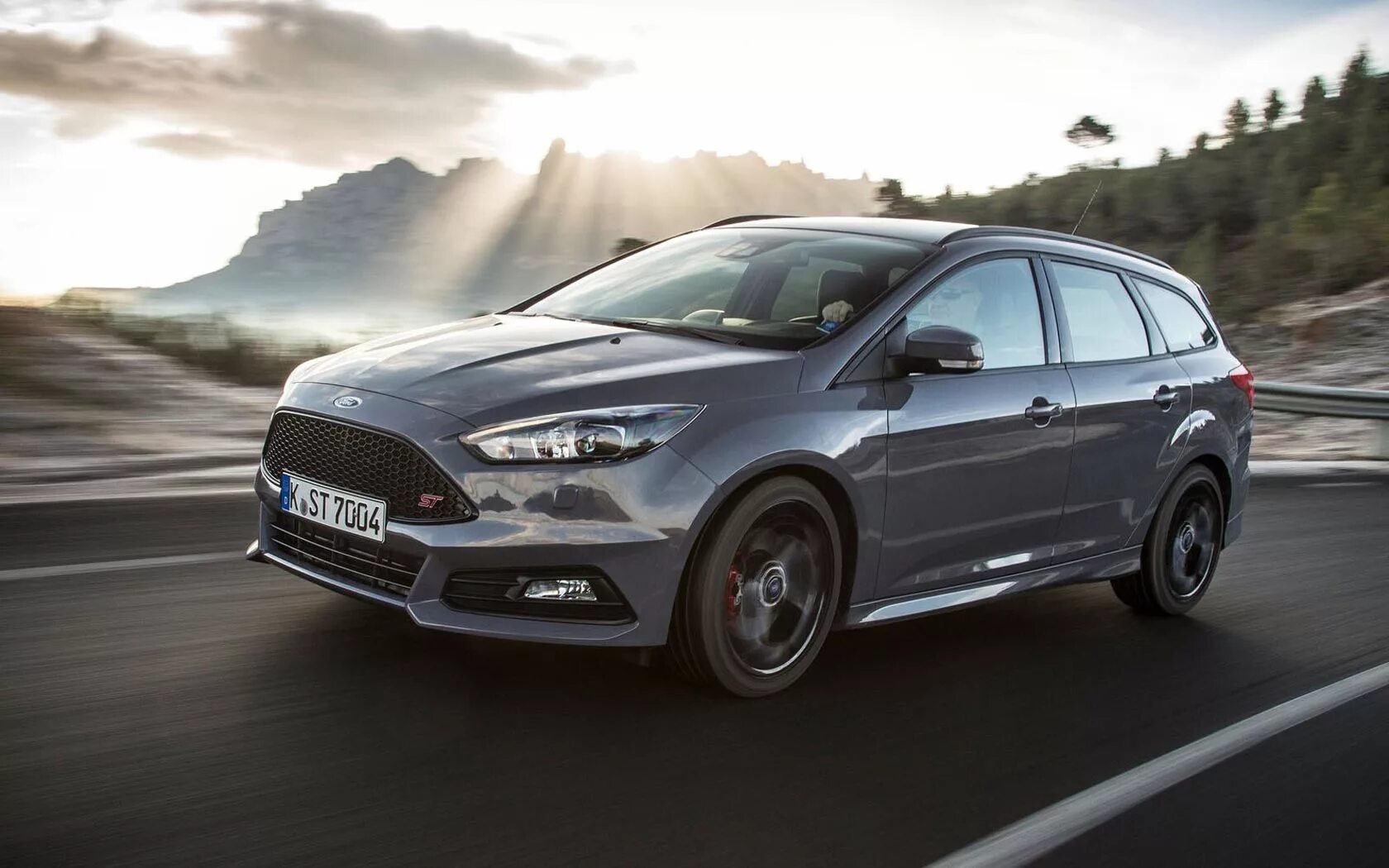 Ford Focus St 2015. Форд фокус 3 Рестайлинг универсал. Ford Focus St 2017 Wagon. Ford Focus 3 St Wagon. Фокус универсал 2013