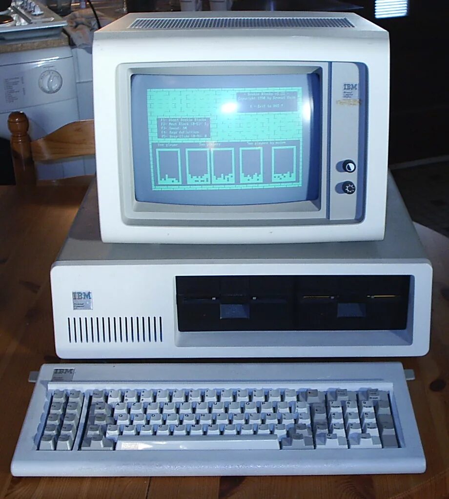 Ibm xt. IBM PC XT 5160. ПК IBM 5150. IBM хт286. ПК IBM PC/XT.