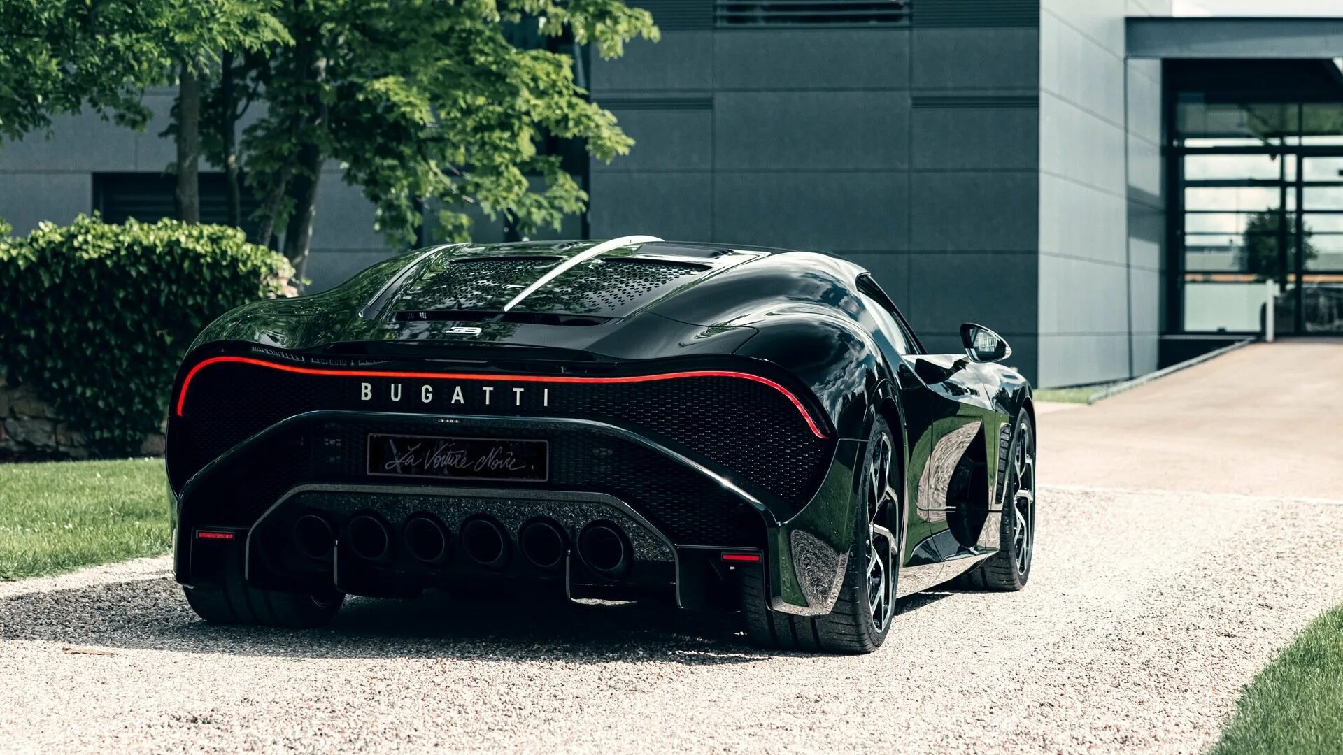 Bugatti la noire цена. Бугатти la voiture noire 2021. Новая Бугатти 2022. Машина Бугатти 2022. Бугатти Вейрон 2021.