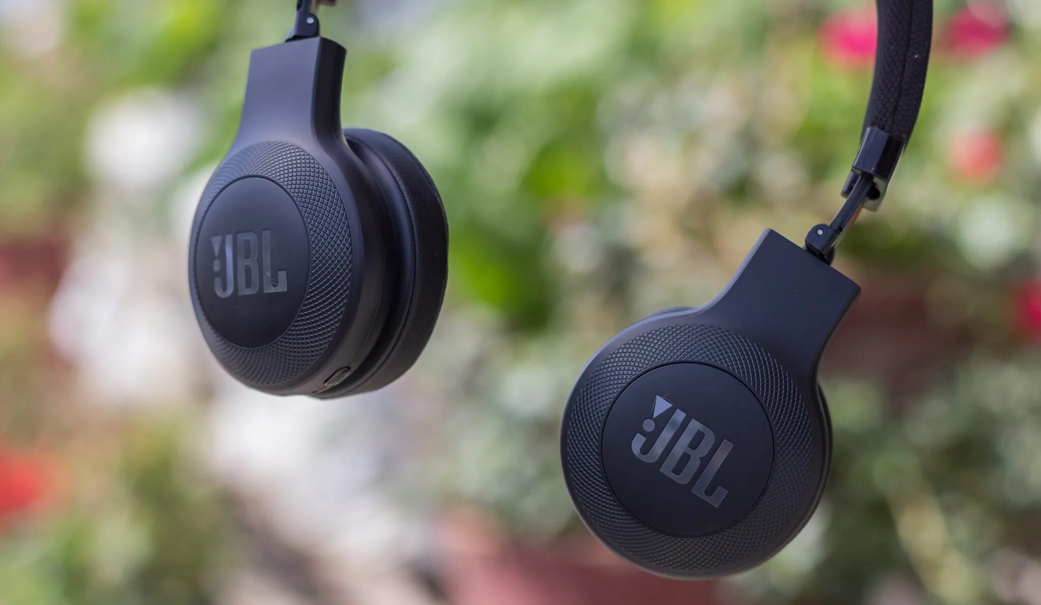 JBL e55bt. JBL e65btnc. JBL Live e55bt наушники. JBL e45bt Limited Edition наушники.