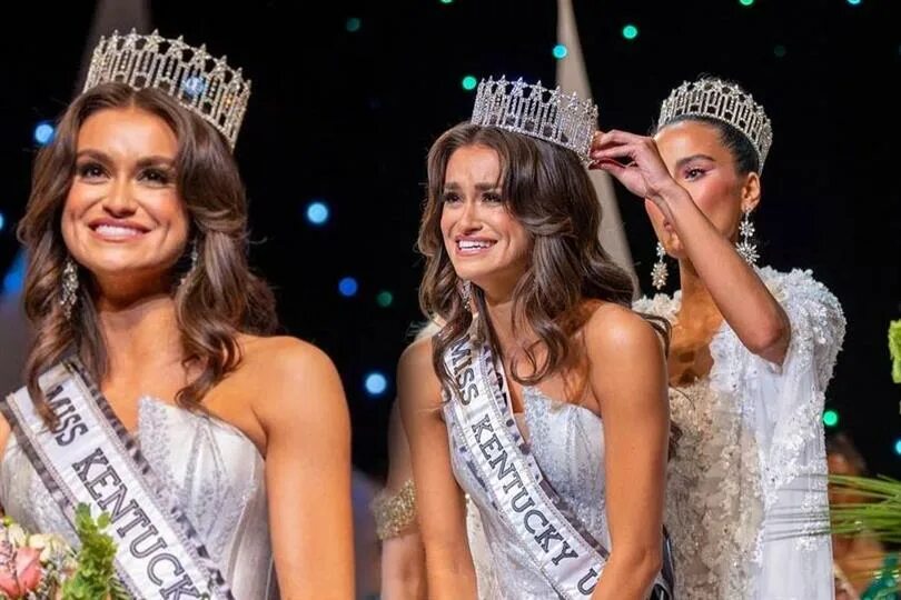Miss lexis. Мисс Вселенная 2023 США. Мисс ЮСА 2023. Мисс Вселенная 2023 победительница. Мисс Вселенная 2023 Венесуэла.