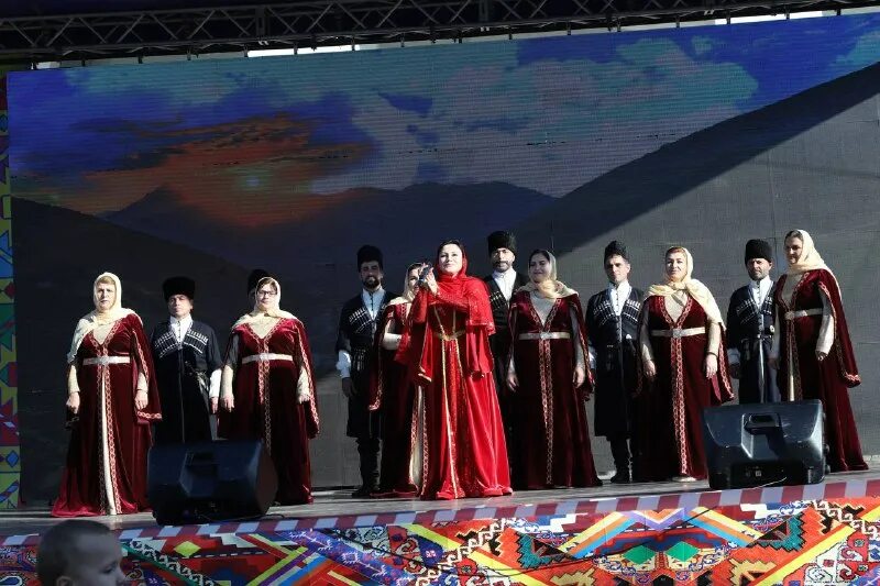 народная культура дагестана. аварское койсу река дружбы фестиваль. культура и традиции аварцев. фольклорные коллективы дагестана. культура народов дагестана лакцы.