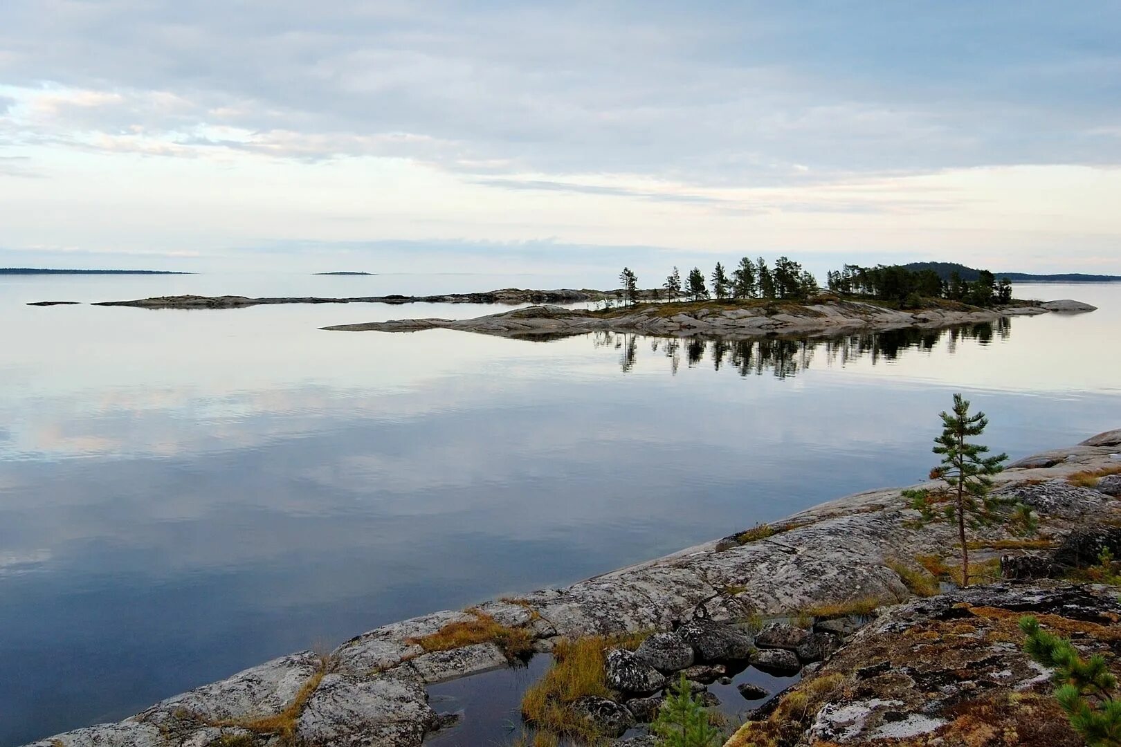 Белое море Беломорск. Республика Карелия белое море. Беломорск белое море фото. Белое море Беломорск каменная гряда