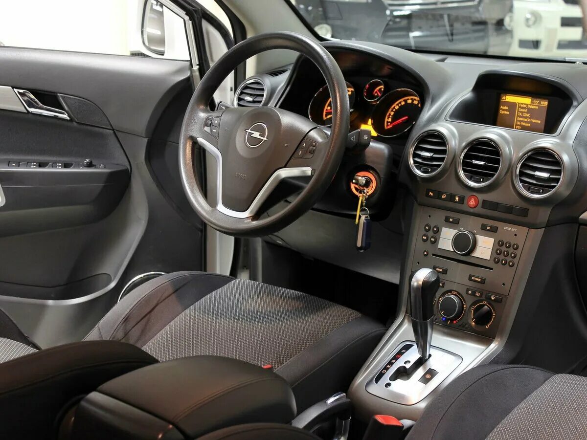 Opel Antara 2012 салон. Opel Antara 2014 Interior. Opel Antara 2008 салон. Opel-Antara 2011 салон.