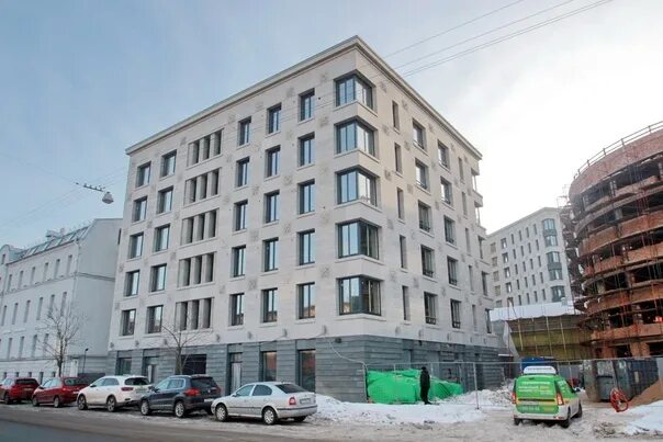 Продам трехкомнатную квартиру на улице Барочной 6 Петроградская сторона в Петрог