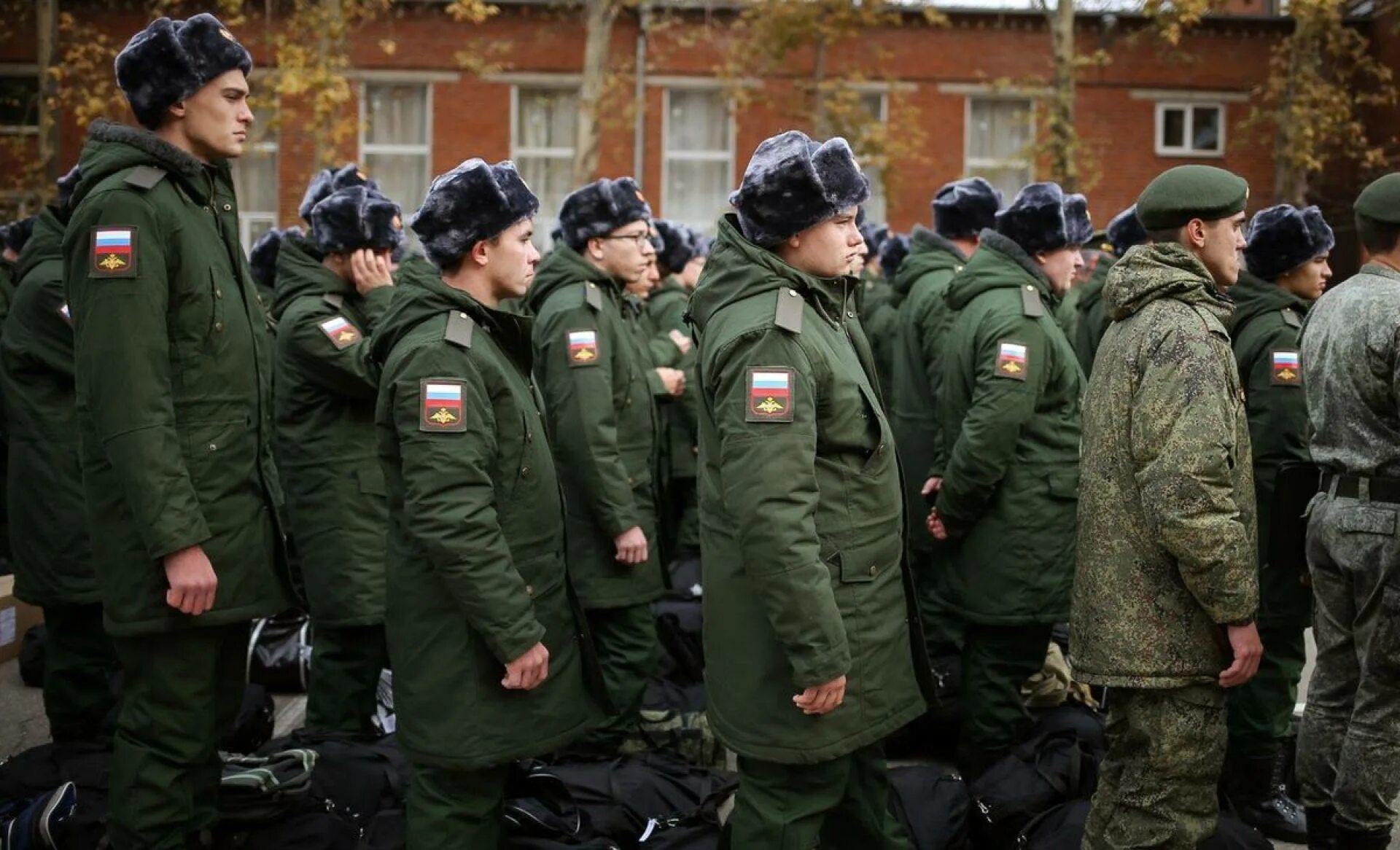 Новый год на срочной службе
