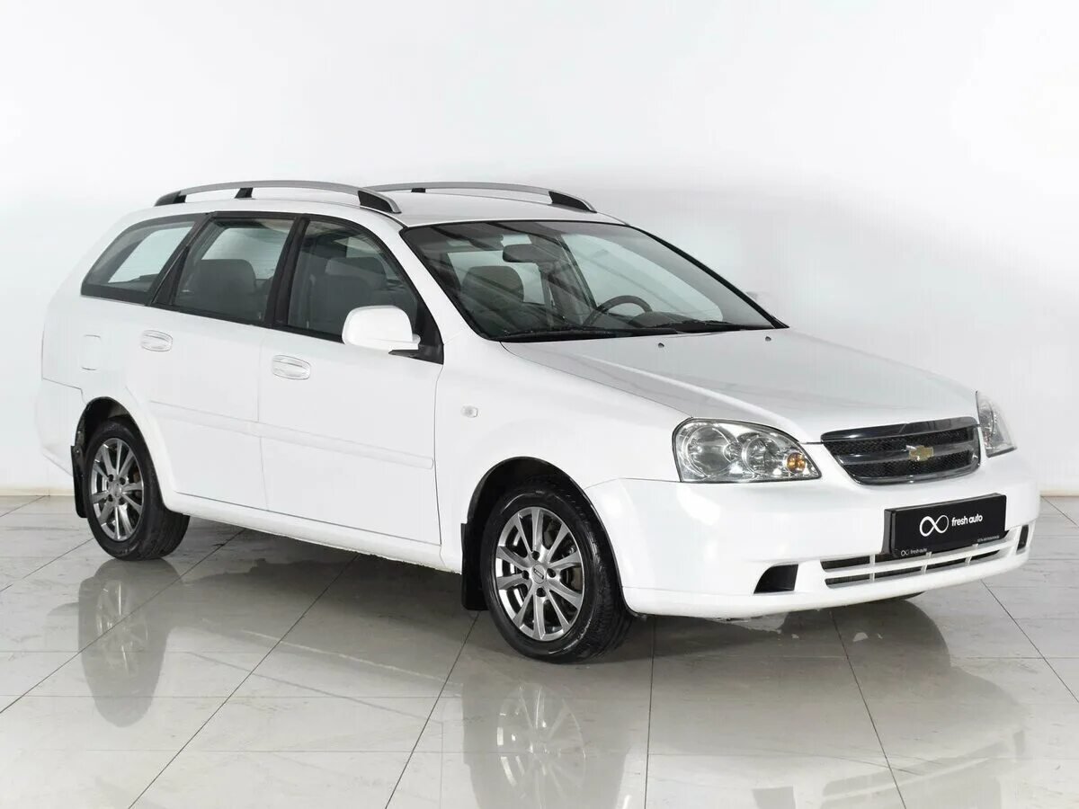 Шевроле Лачетти универсал белый. Chevrolet Lacetti, 2012г универсал. Шевроле универсал бу белый. Lacetti 1.8 белый фон.