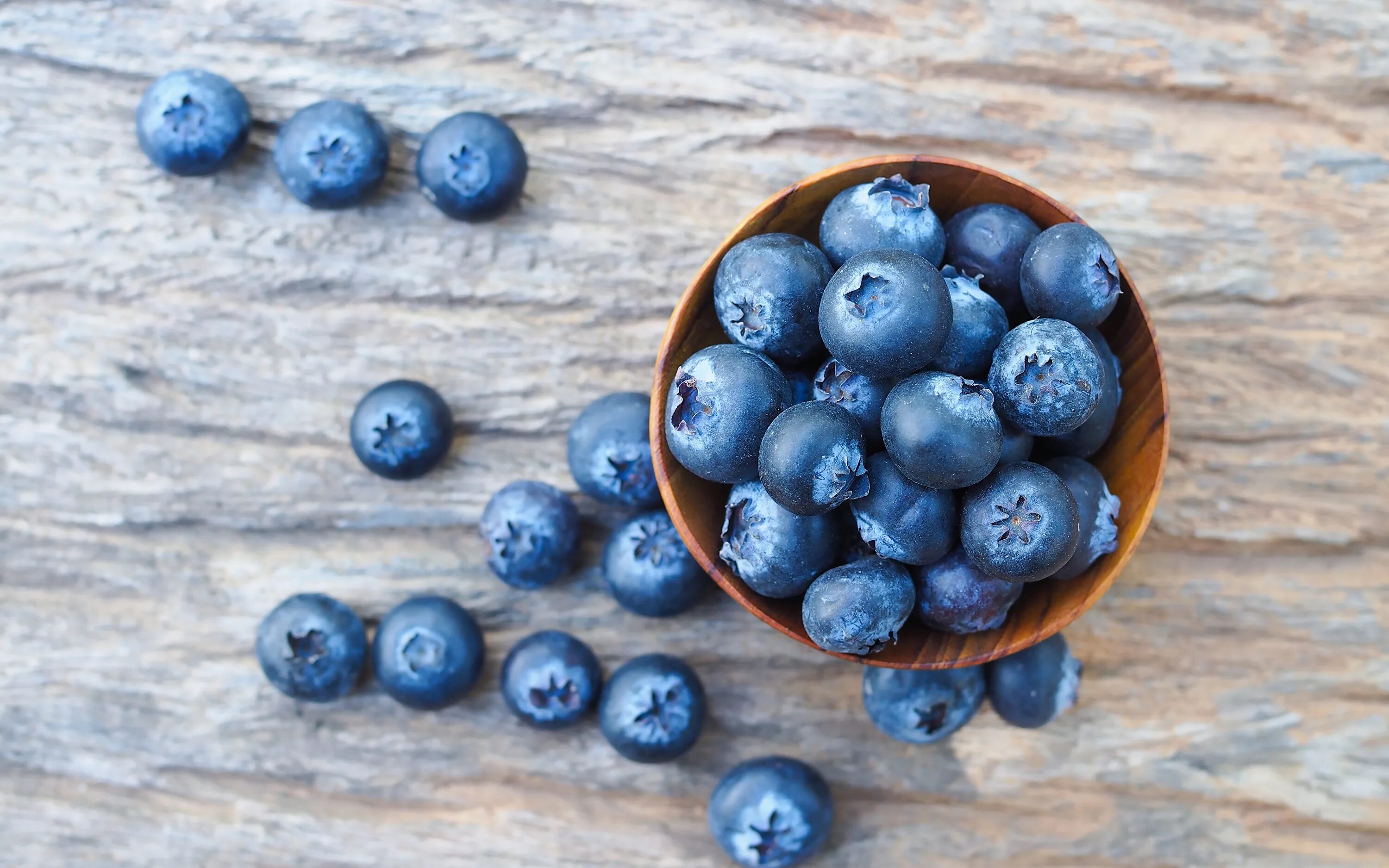Blueberry berry. Черничка ягодка голубика. Черника мева. Черника блуберри. Голубика чандлер.
