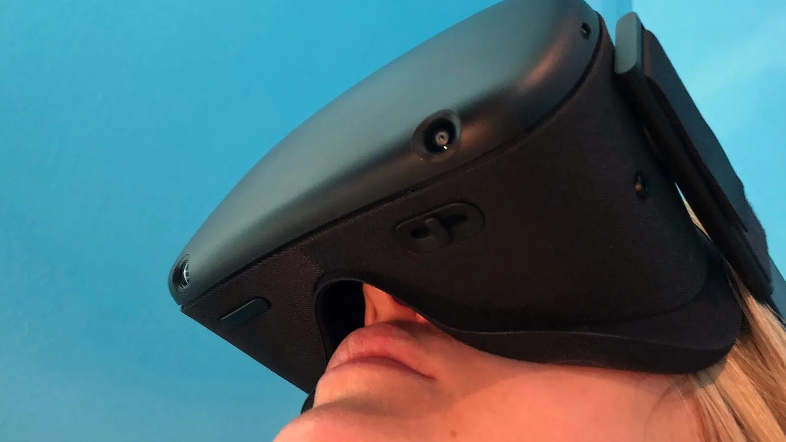 Стоит ли покупать oculus quest. Oculus quest 2. vr очки окулус. oculus quest 3. шлем oculus quest 2.