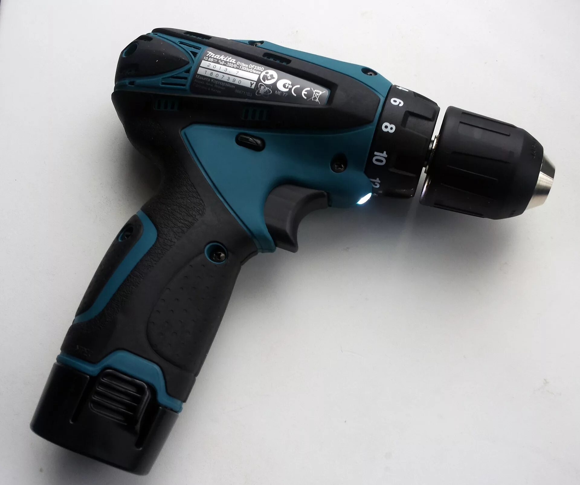 Мохито шуруповерт. Аккумуляторная дрель-шуруповерт Makita df330dwe. Makita df330. Makita df330dwe 12v. Шуруповёрт Макита 12 вольт.