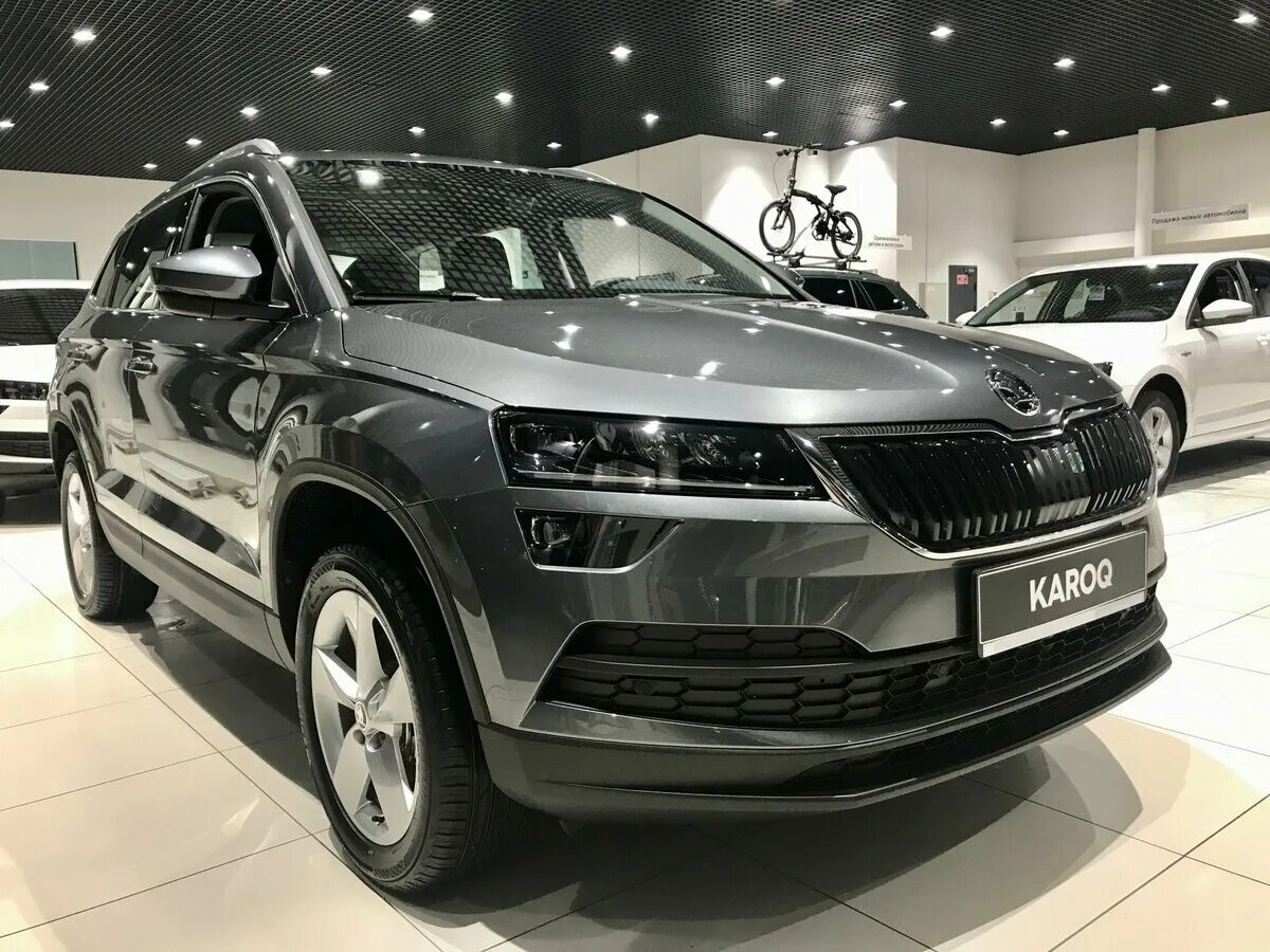 Купить новый шкода карок. Skoda Karoq 2022. Skoda Karoq 2020. Skoda Karoq 2021 серый. Шкода Karoq 2020.