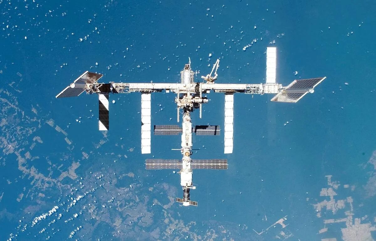 роскосмос красивые фото. мкс фото. стармикс мкс 2020. американская орбитальная станция. мкс.