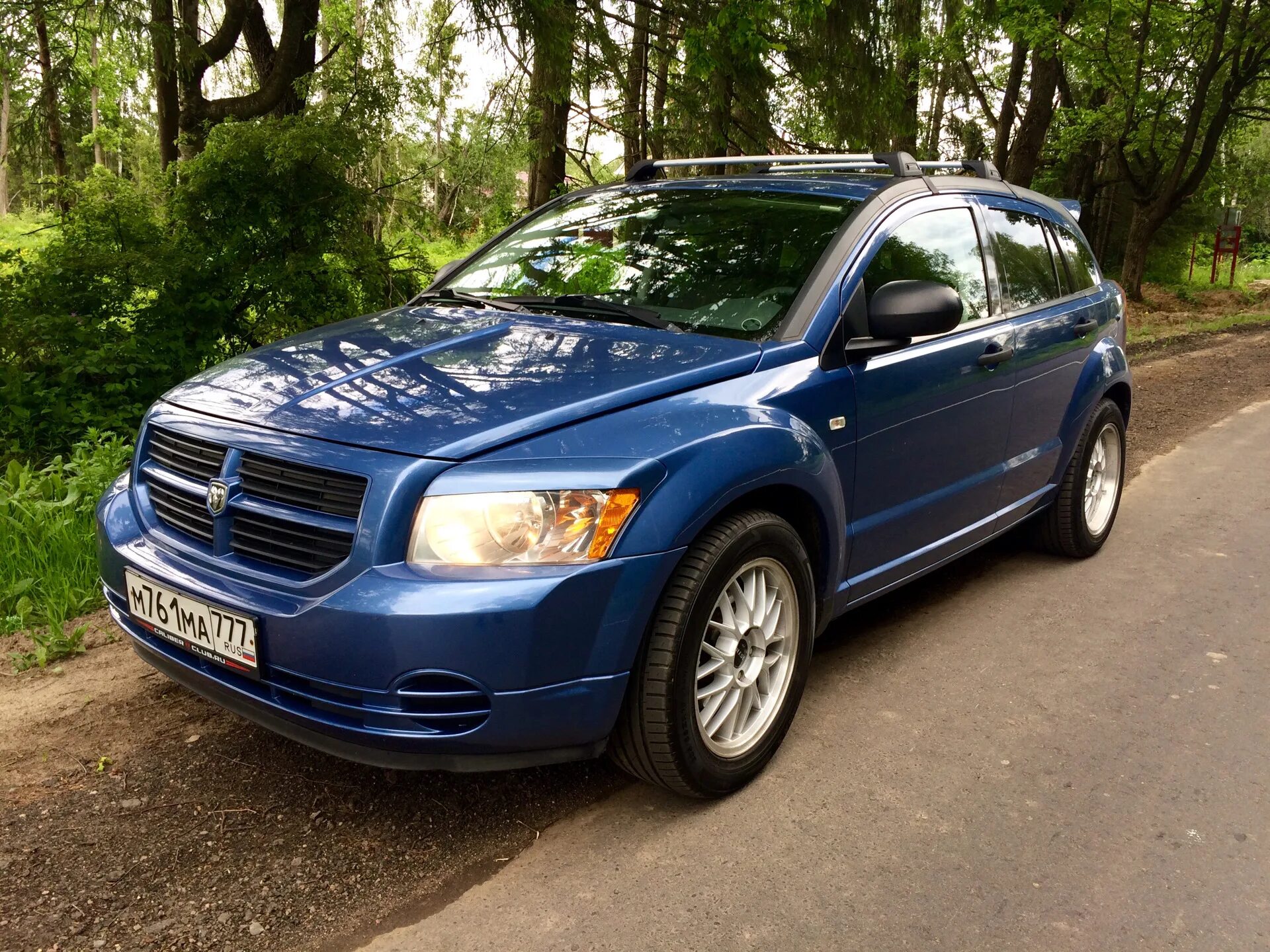 Dodge caliber купить. Додж Калибер. Додж Калибр 2013. Додж Калибер голубой. Додж Калибр синий.