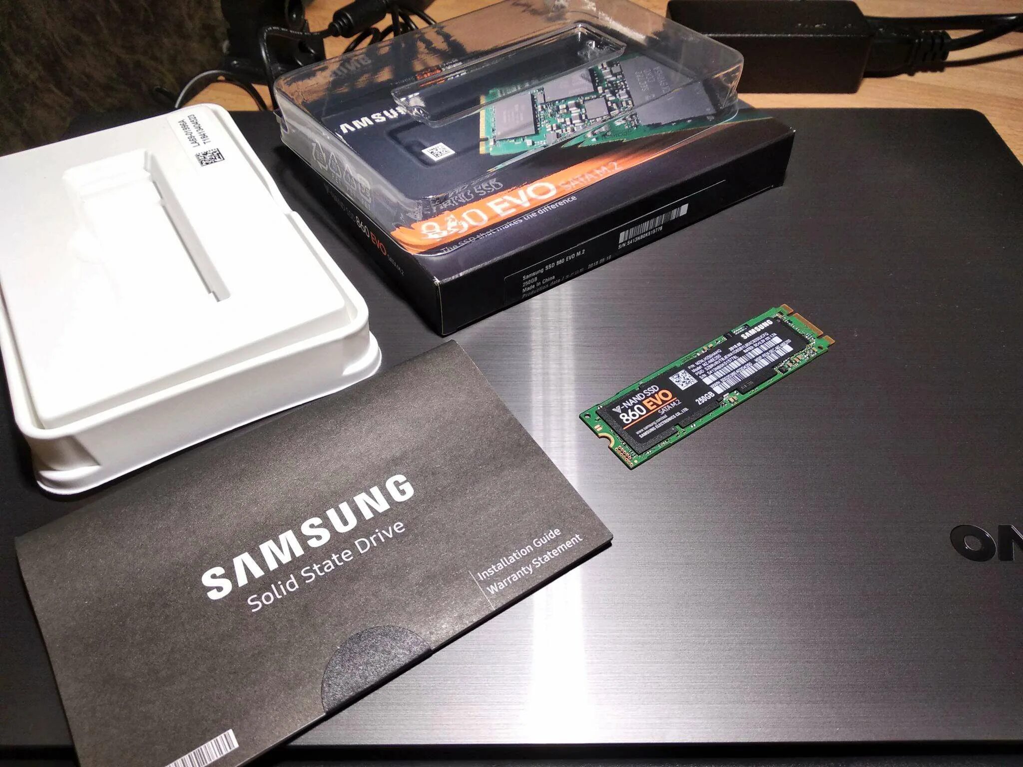 Ssd 250 купить. SSD Samsung 860 EVO. SSD Samsung 860 EVO 250gb. SSD Samsung EVO 250 GB. Samsung 860 EVO M.2 250gb SATA.