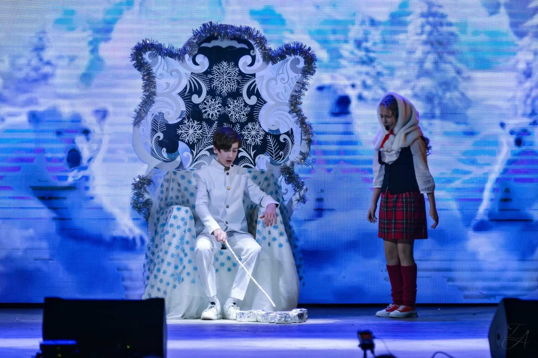 Лицо снежной королевы. Фея зимы. Метелица снежная королева. Праздник снежной королевы. Спектакль тайна снежной королевы 2023.