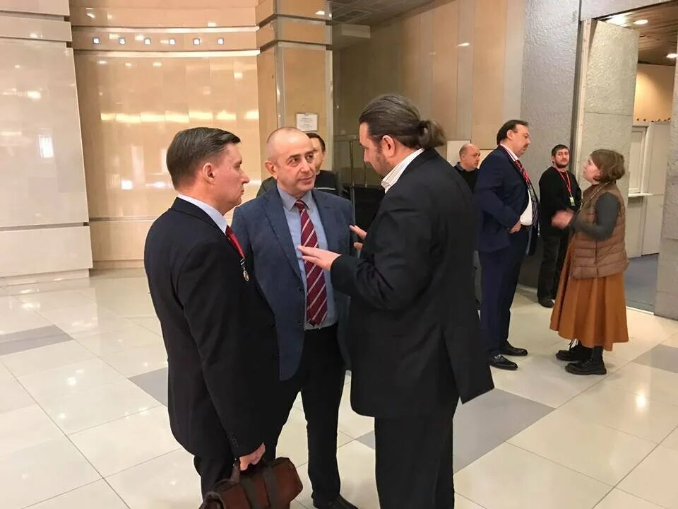 Сылко глава волоколамского района. Владимир воробьев тренер. Илья воробьёв тренер кхл. Михаил кравец тренер. 19 января отставка воробьева.