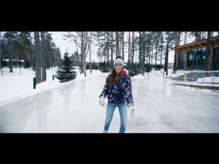 Забери ключи руки вверх девушка в клипе. Девушка из клипа руки вверх забери ключи. Руки вверх забери ключи. Руки вверх забери ключи клип. Жуков забери ключи.