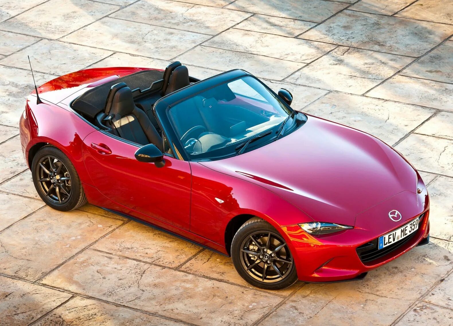 Открой mazda. Мазда кабриолет мх5 2021. Mazda MX-5 2015. Mazda mx5 Cabrio. Мазда mx5 красная.