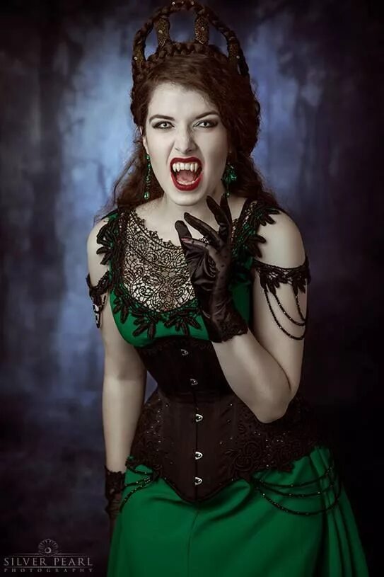 La esmeralda модель. Готический макияж для рыжих. La esmeralda модель. La esmeralda samarkand. La esmeralda.