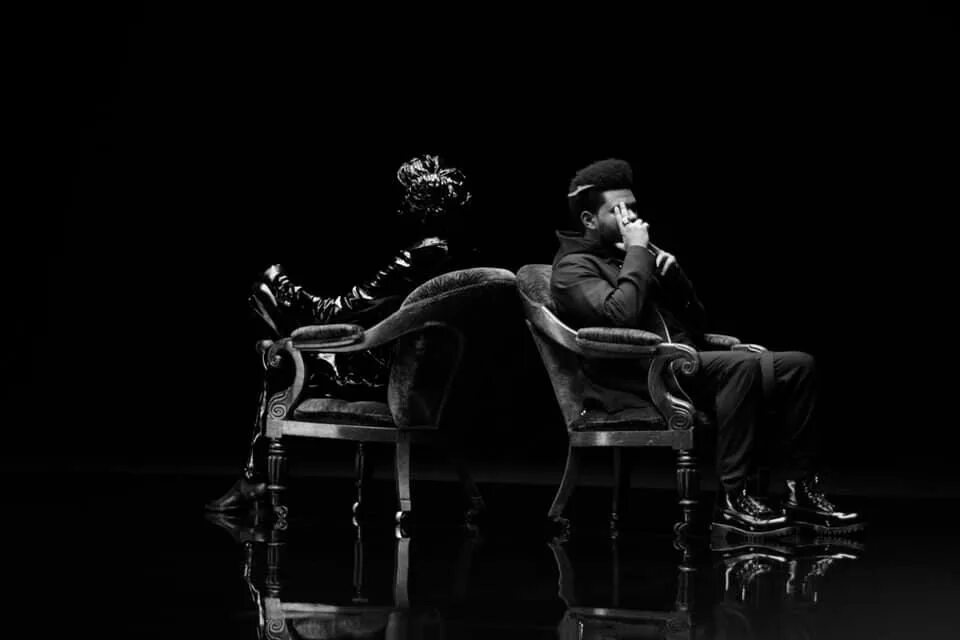 Песня lost in the fire. Gesaffelstein the weeknd. gesaffelstein the weeknd lost in the fire. the weeknd lost in the fire обложка. девушка из клипа lost in the fire.