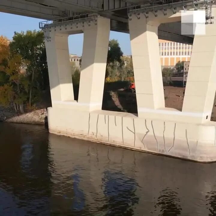 Самара трещина. Фрунзенский мост Самара трещины. Фрунзенский мост Самара. Опоры Фрунзенского моста. Фрунзенский мост в Самаре опоры.