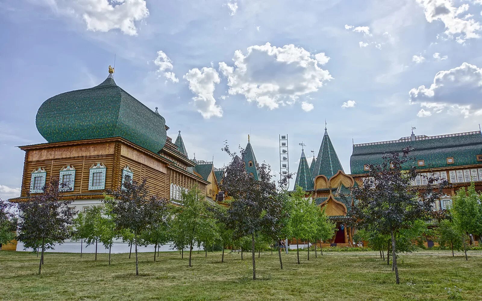 Коломенская областная. Коломенский дворец Алексея Михайловича. Парк музей Коломенское. Коломенское – Загородная резиденция Ивана Грозного.. Храм музея Коломенское.