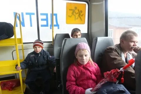 Дети в общественном транспорте