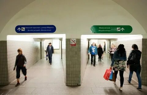 Маяковская метро переход