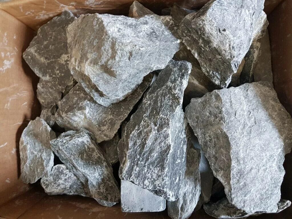 Какой минерал добывают только в карелии талькохлорит. Талькохлорит оголтованный. талько-хлоритовый камень. камень талькохлорит для бани. талькохлорит колотый.