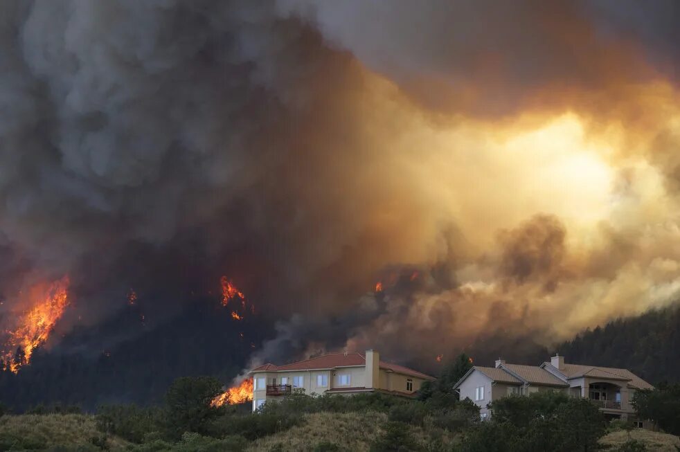 Nature disasters. Лесные пожары в Колорадо. Природные бедствия. Стихийные бедствия с огнем.