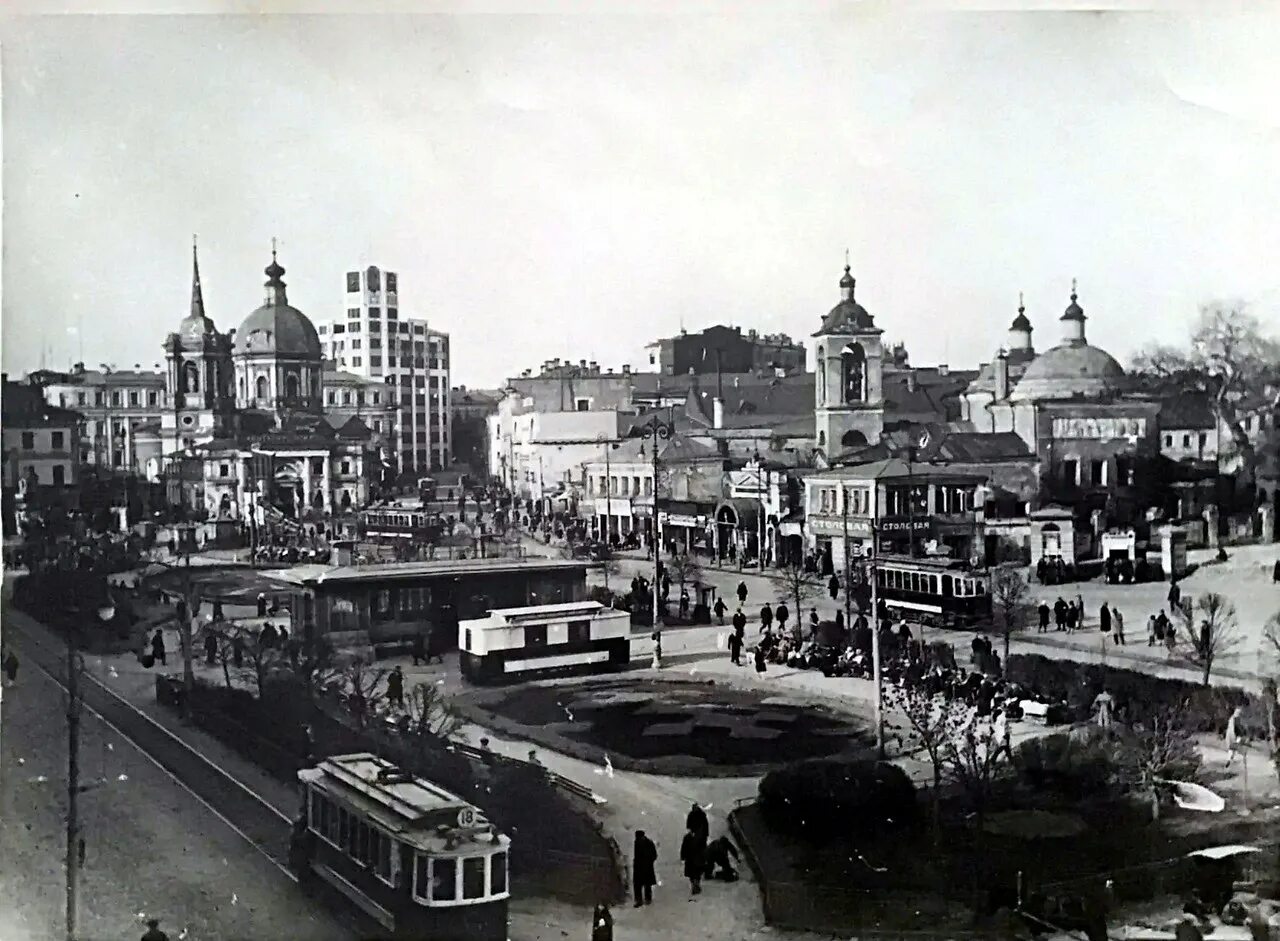 Арбатские ворота. Арбатская площадь 1930. Арбат Москва 20 век. Арбатская площадь 1910. Арбатская площадь до революции.