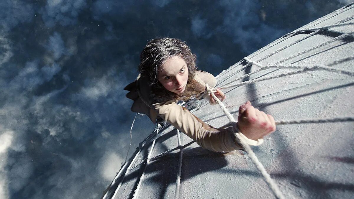 Мчс россии спасение людей. Воздушный шар сочи. Застряли на воздушном шаре. Фелисити джонс аэронавты. Девушка застряла на воздушном шаре.