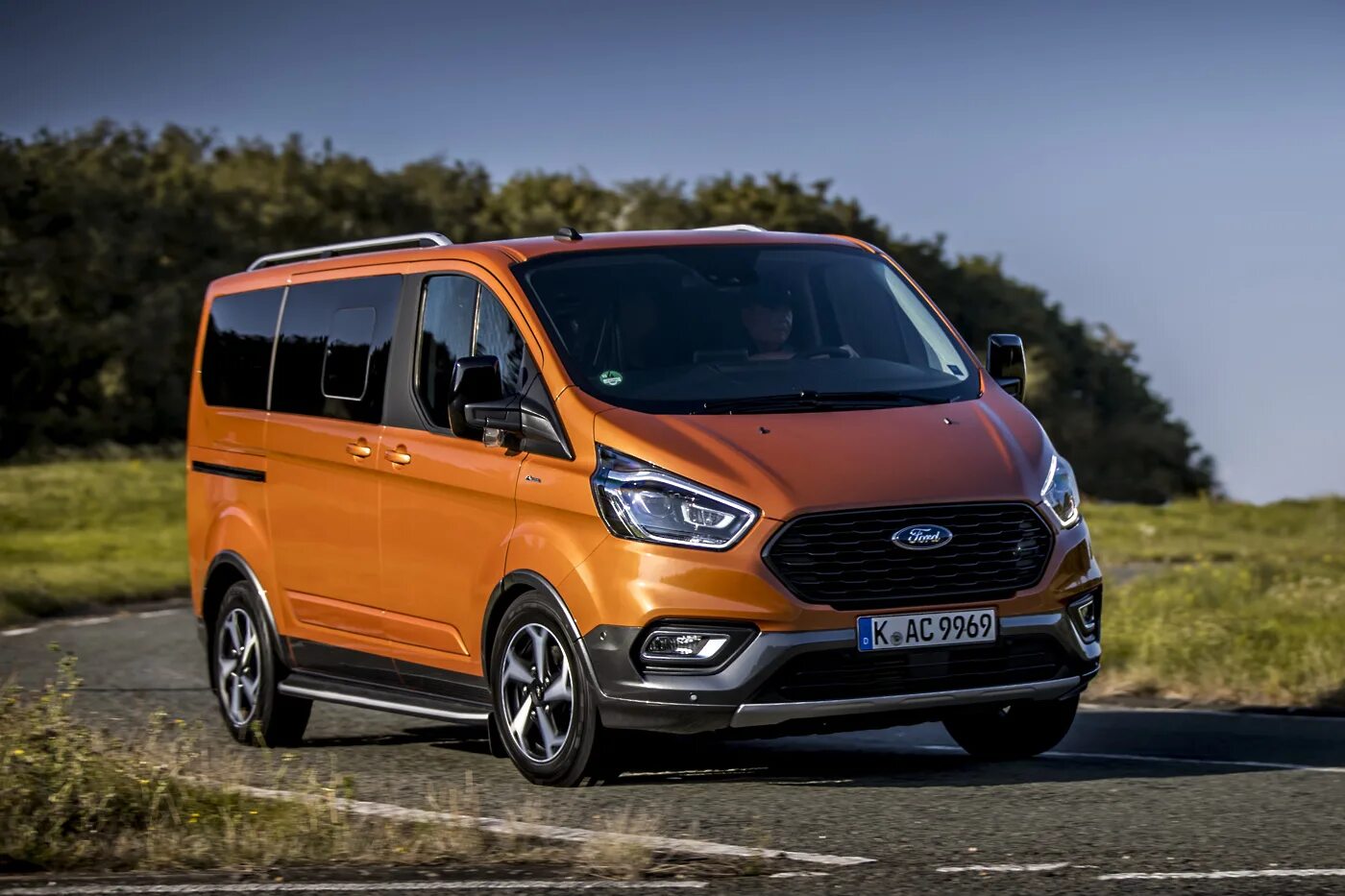 Купить форд турнео. Ford Tourneo Custom 2022. Ford Tourneo Custom Active. Ford Transit Tourneo Custom. Форд Транзит Торнео кастом.