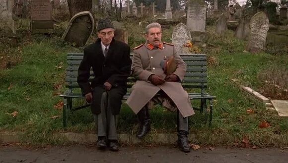 Красный монарх 1983. Красный монарх 1983. Красный монарх 1983. Дэвид суше в роли берии. Красный монарх 1983.