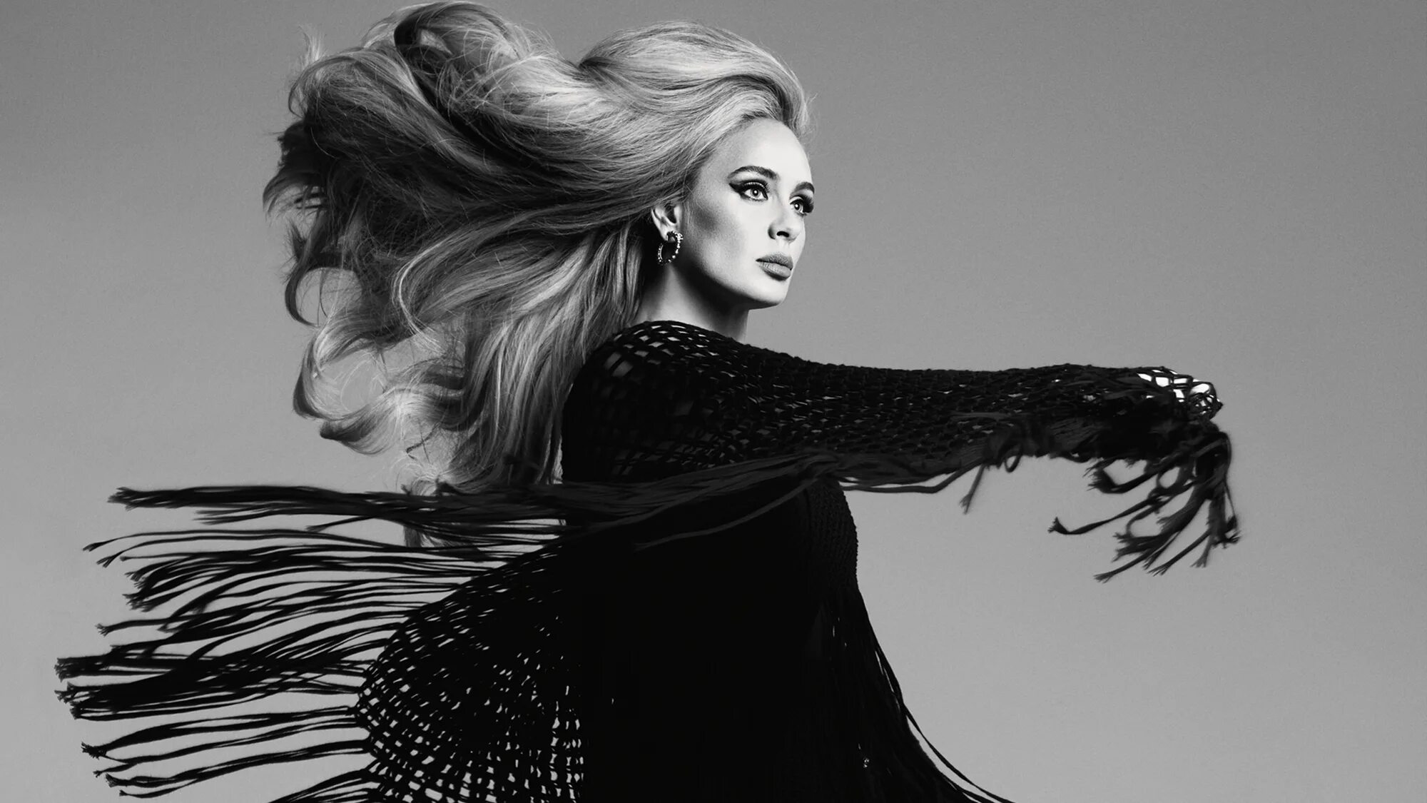 Eminem adele stay with me. Адель Vogue. Адель Вог 2021. Адель певица 2022. Adele Photoshoot 2021.