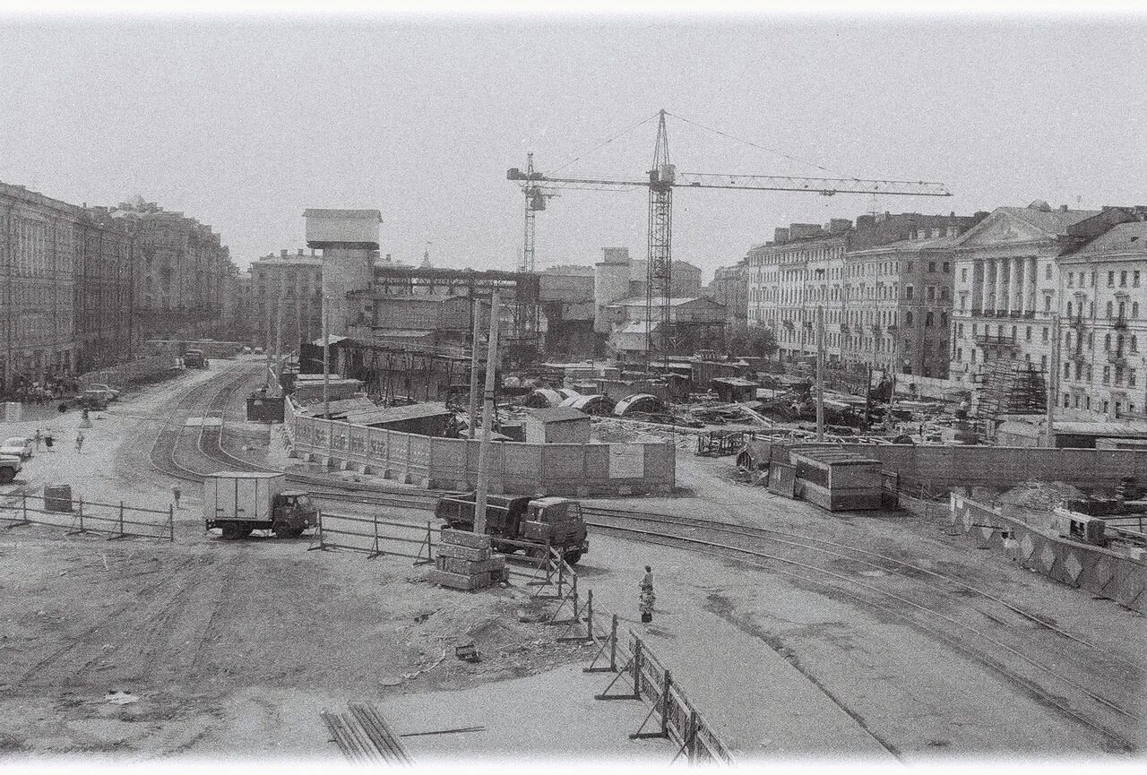 Строительный сенная. Сенная площадь 90е. Метро сенная площадь вестибюль. Станция сенная нижний новгород. Проект станции сенная нижний новгород.