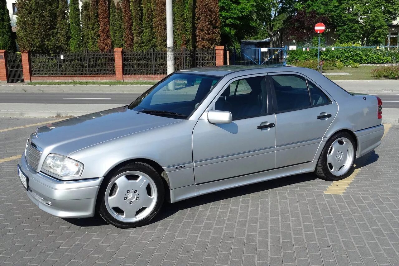 Мерседес 202 кузов купить. Мерседес c36 AMG w202. Mercedes c w202 AMG. Mercedes c36 AMG w202. W202 c36 AMG.